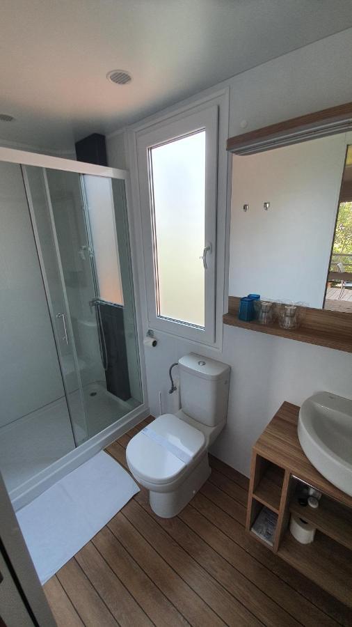 Mobile homes Suha Punta Kampor Bagian luar foto